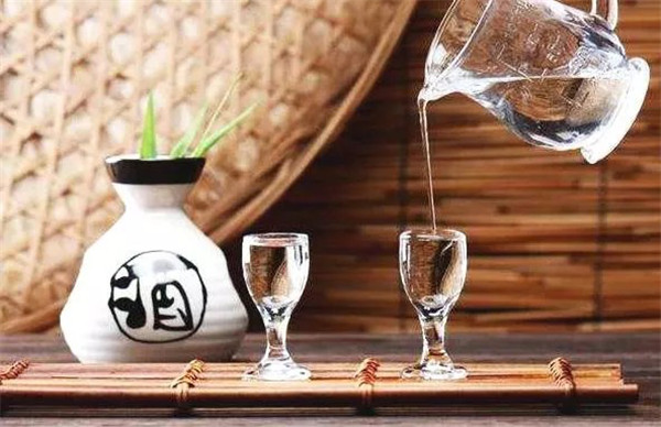中秋酒禮丨月已滿，杯莫空，佳節(jié)有酒萬事足！509.jpg